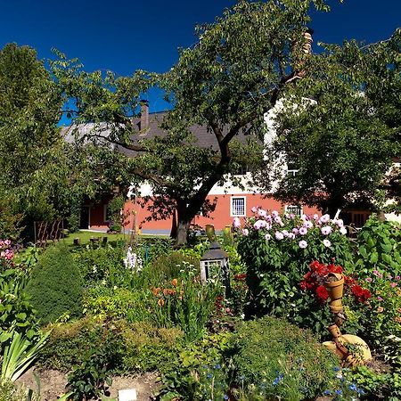 Gasthof Braeuer - Familie Eibensteiner Weißkirchen in Steiermark Exteriör bild