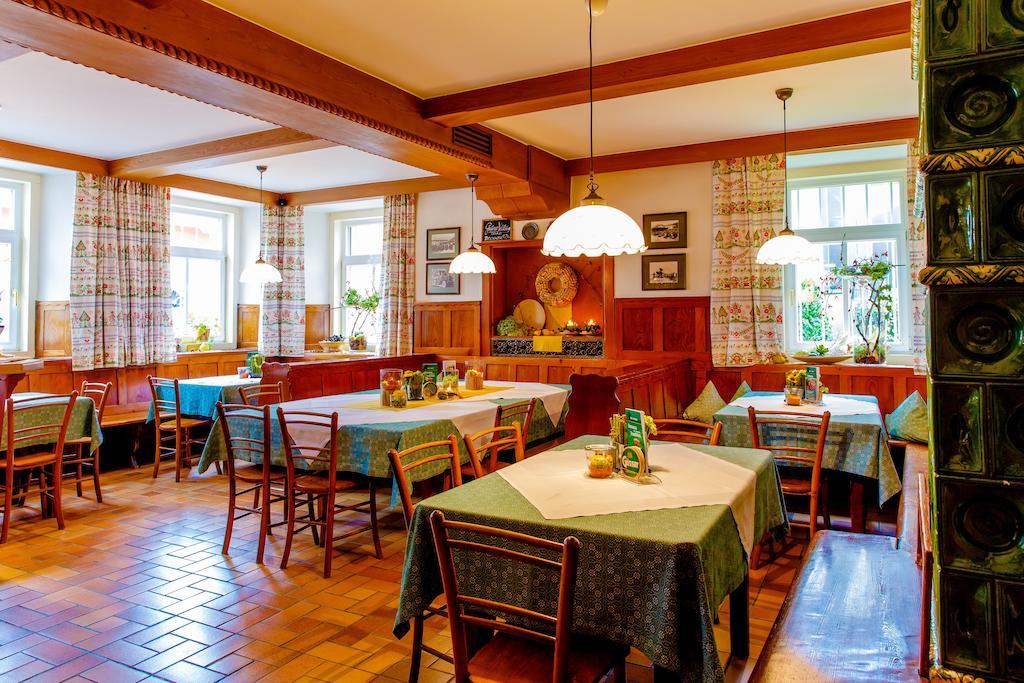 Gasthof Braeuer - Familie Eibensteiner Weißkirchen in Steiermark Exteriör bild